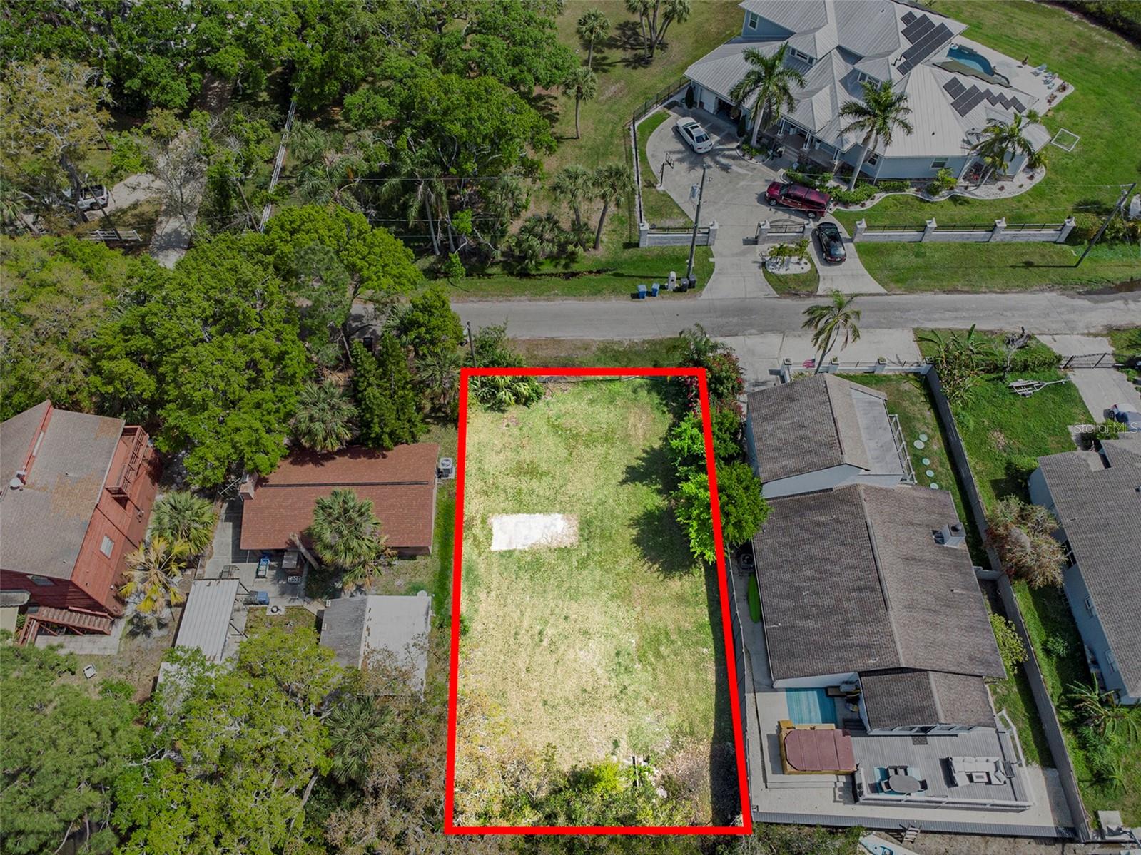 7406 BAY DR, TAMPA, FL, 33635