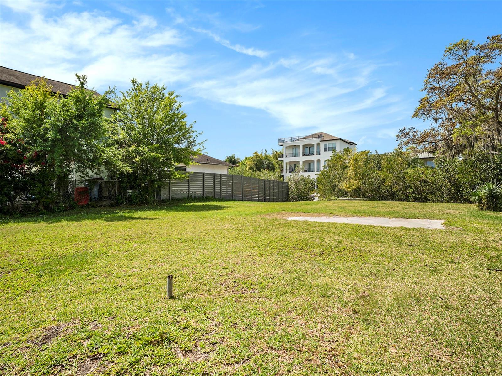 7406 BAY DR, TAMPA, FL, 33635