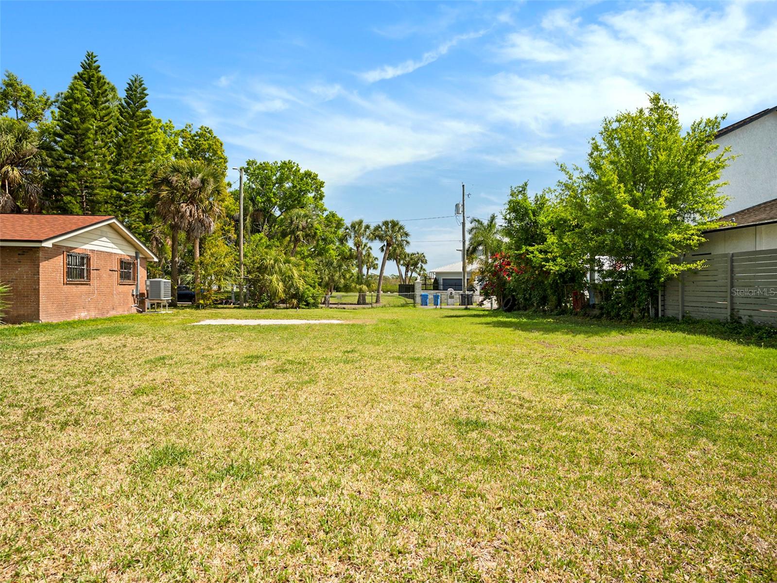 7406 BAY DR, TAMPA, FL, 33635