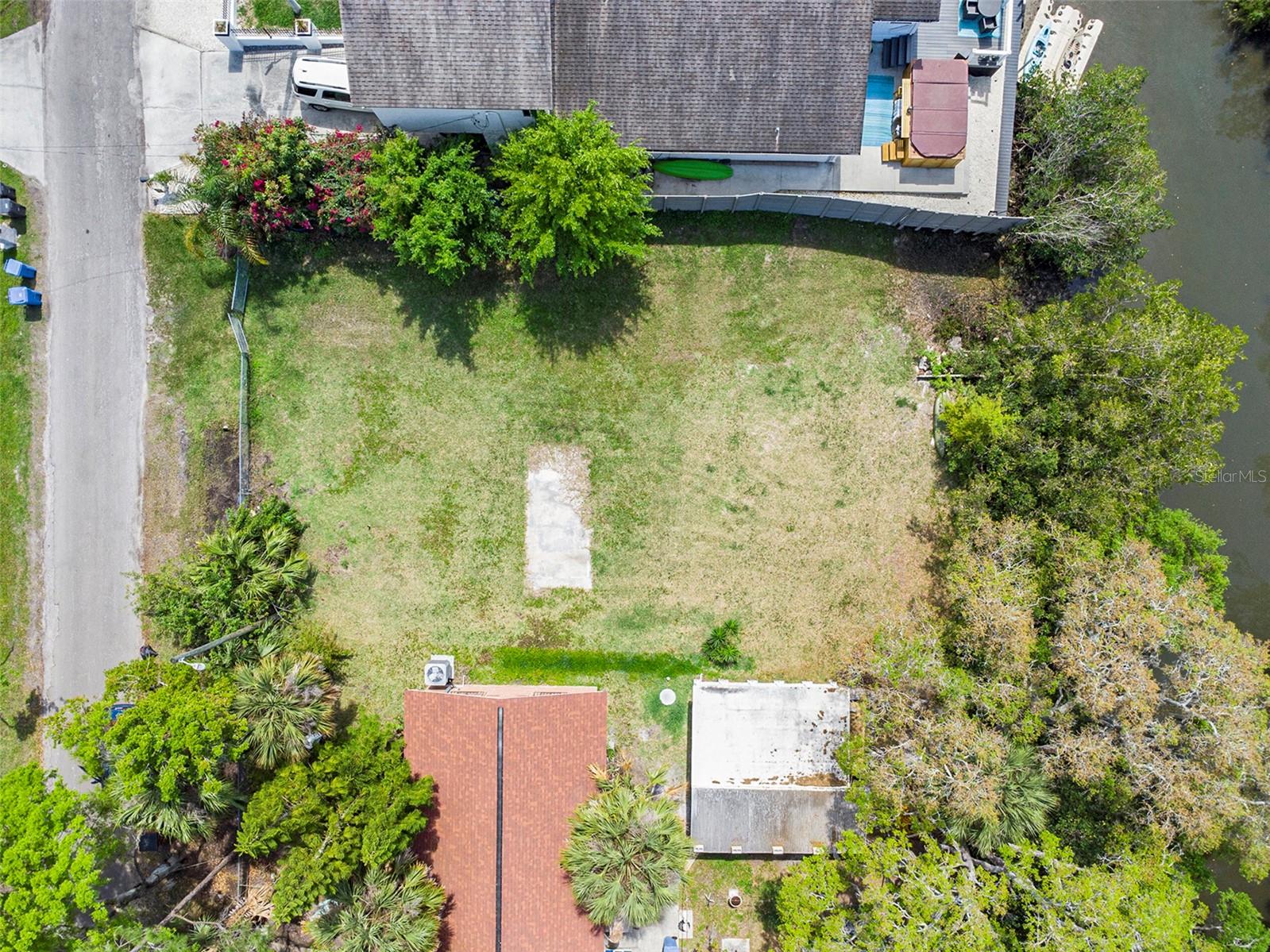 7406 BAY DR, TAMPA, FL, 33635