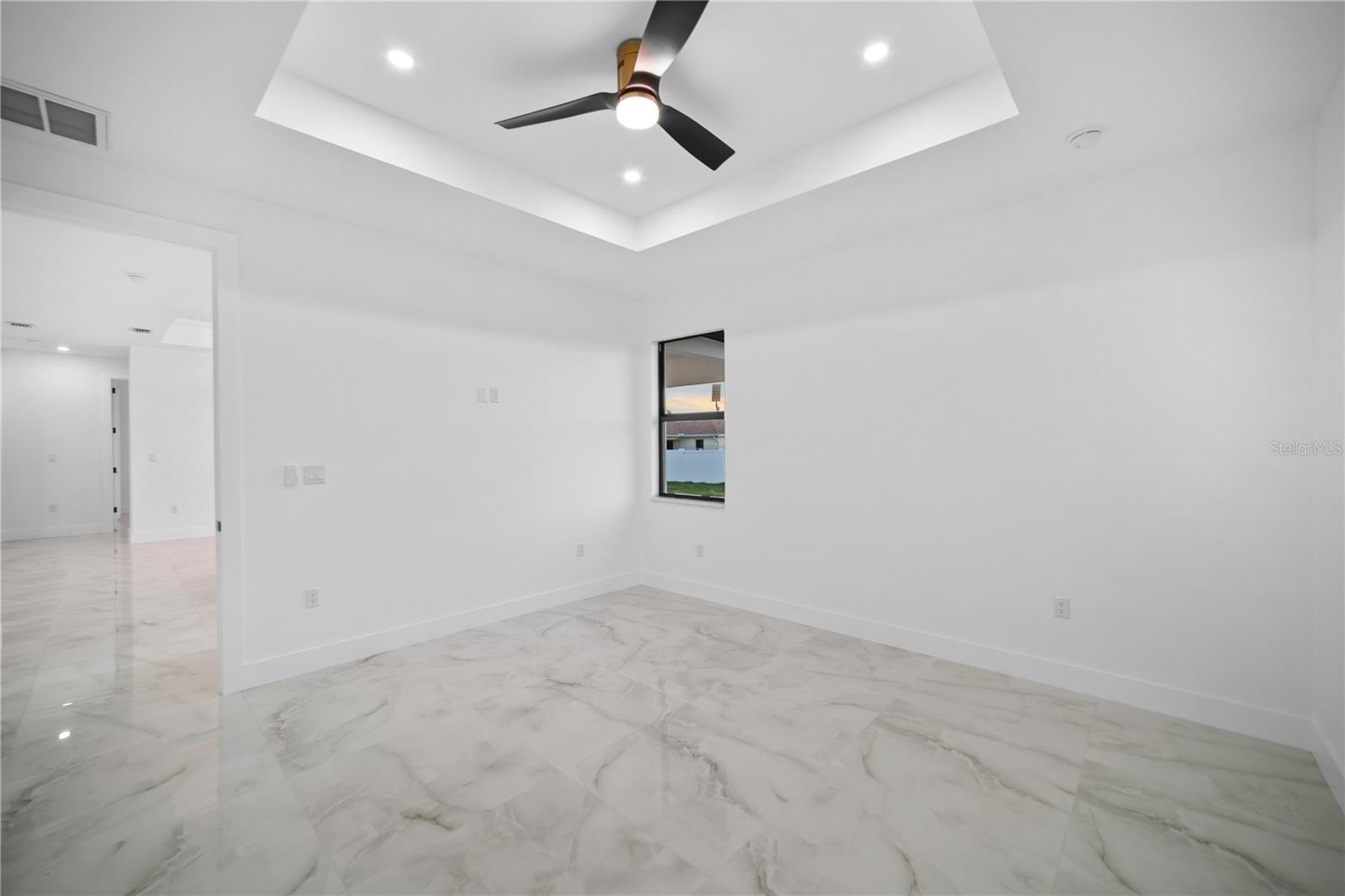 2424 NE 24TH AVE, CAPE CORAL, FL, 33909
