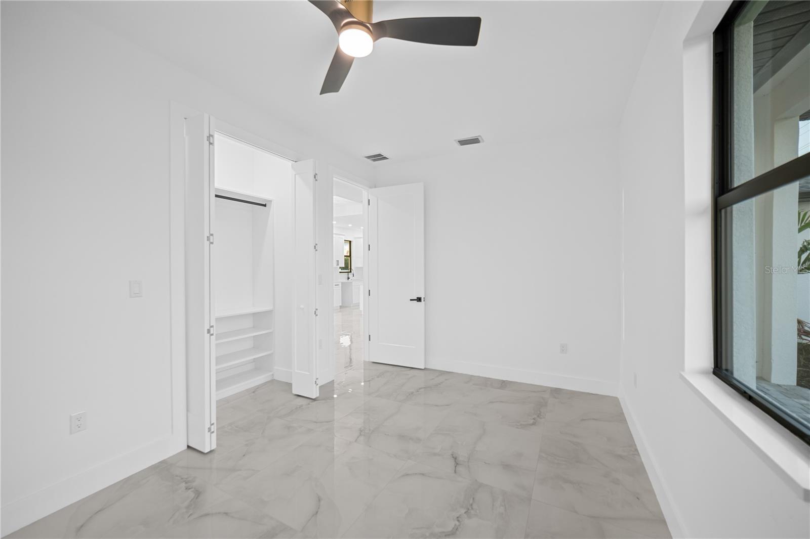 2424 NE 24TH AVE, CAPE CORAL, FL, 33909