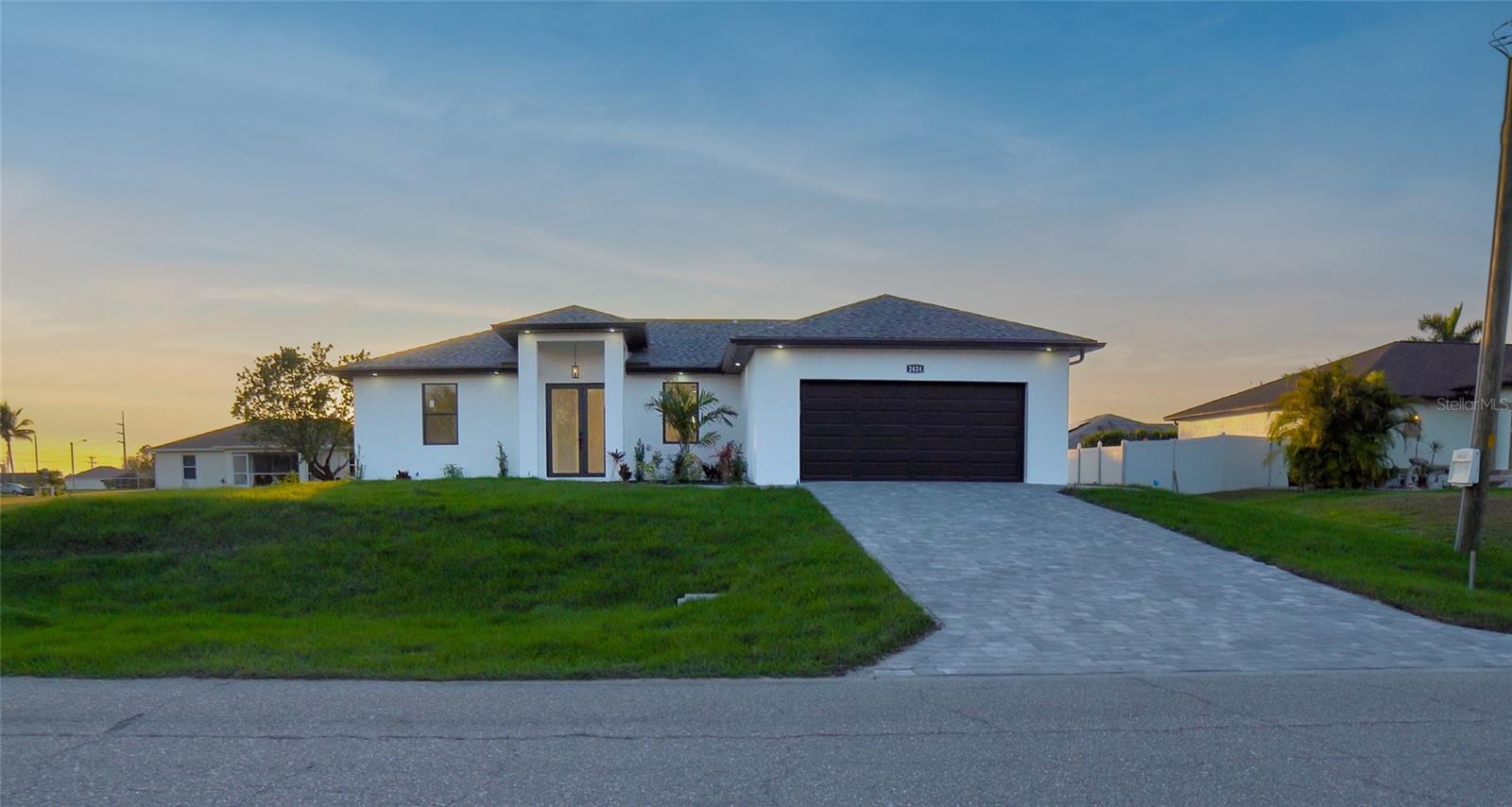 2424 NE 24TH AVE, CAPE CORAL, FL, 33909