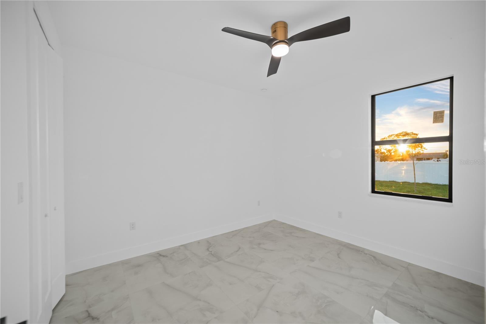 2424 NE 24TH AVE, CAPE CORAL, FL, 33909