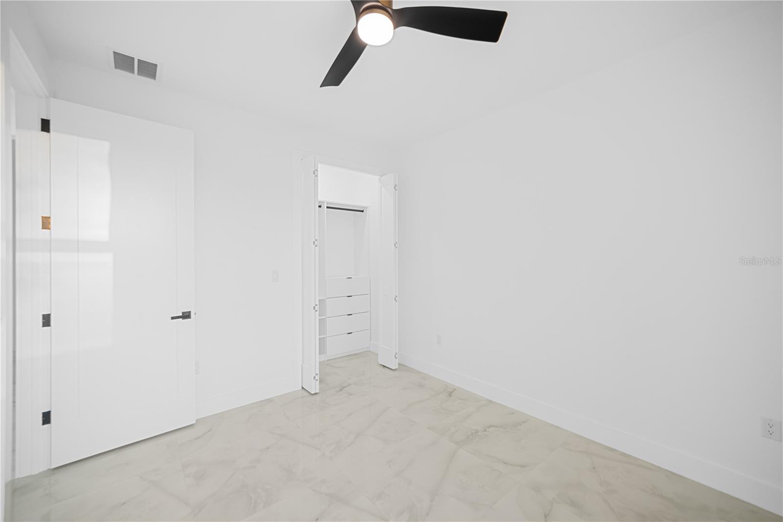 2424 NE 24TH AVE, CAPE CORAL, FL, 33909