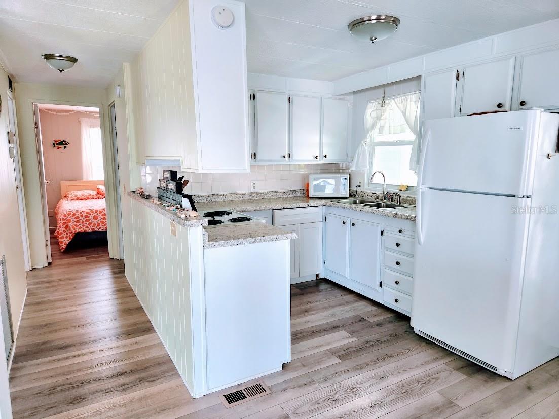 7 S ESPLANADE ST, ENGLEWOOD, FL, 34223