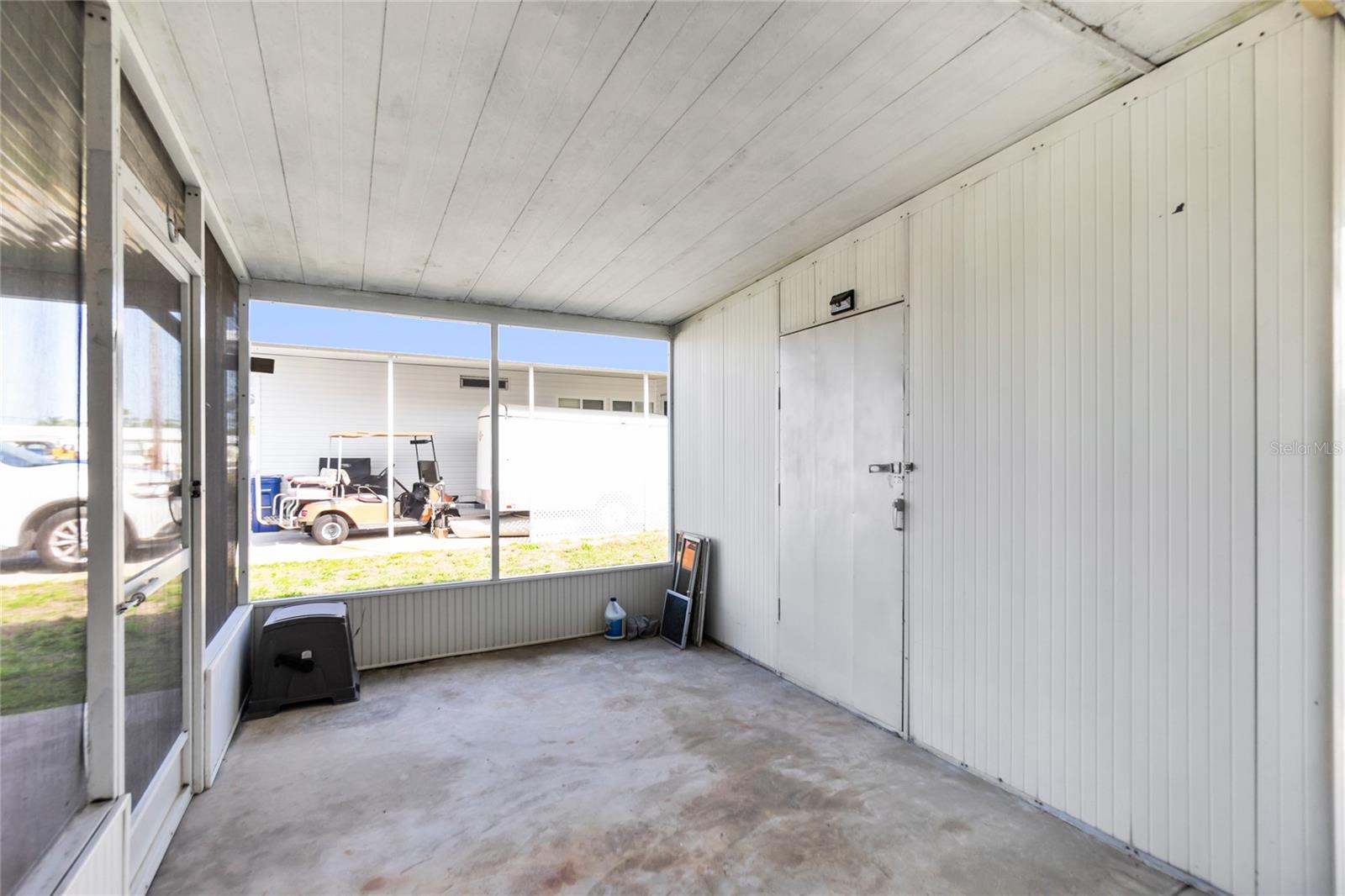 D6135614 Property Photo