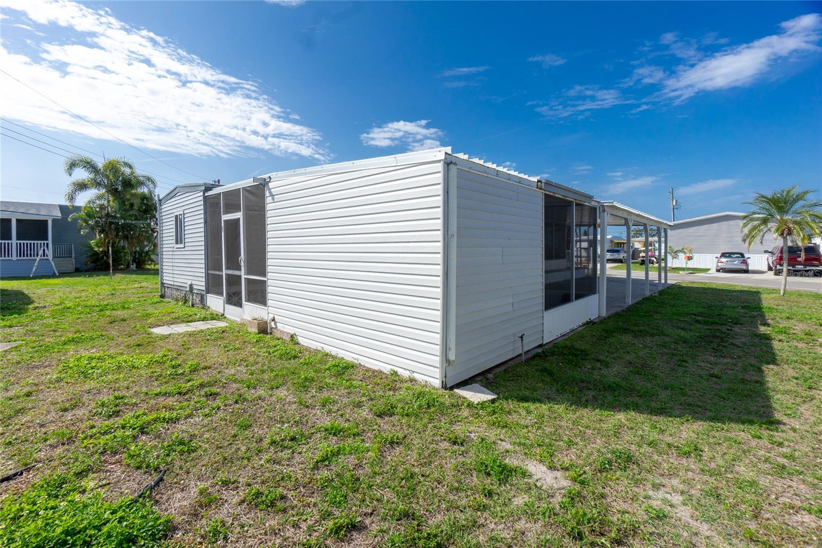 D6135614 Property Photo