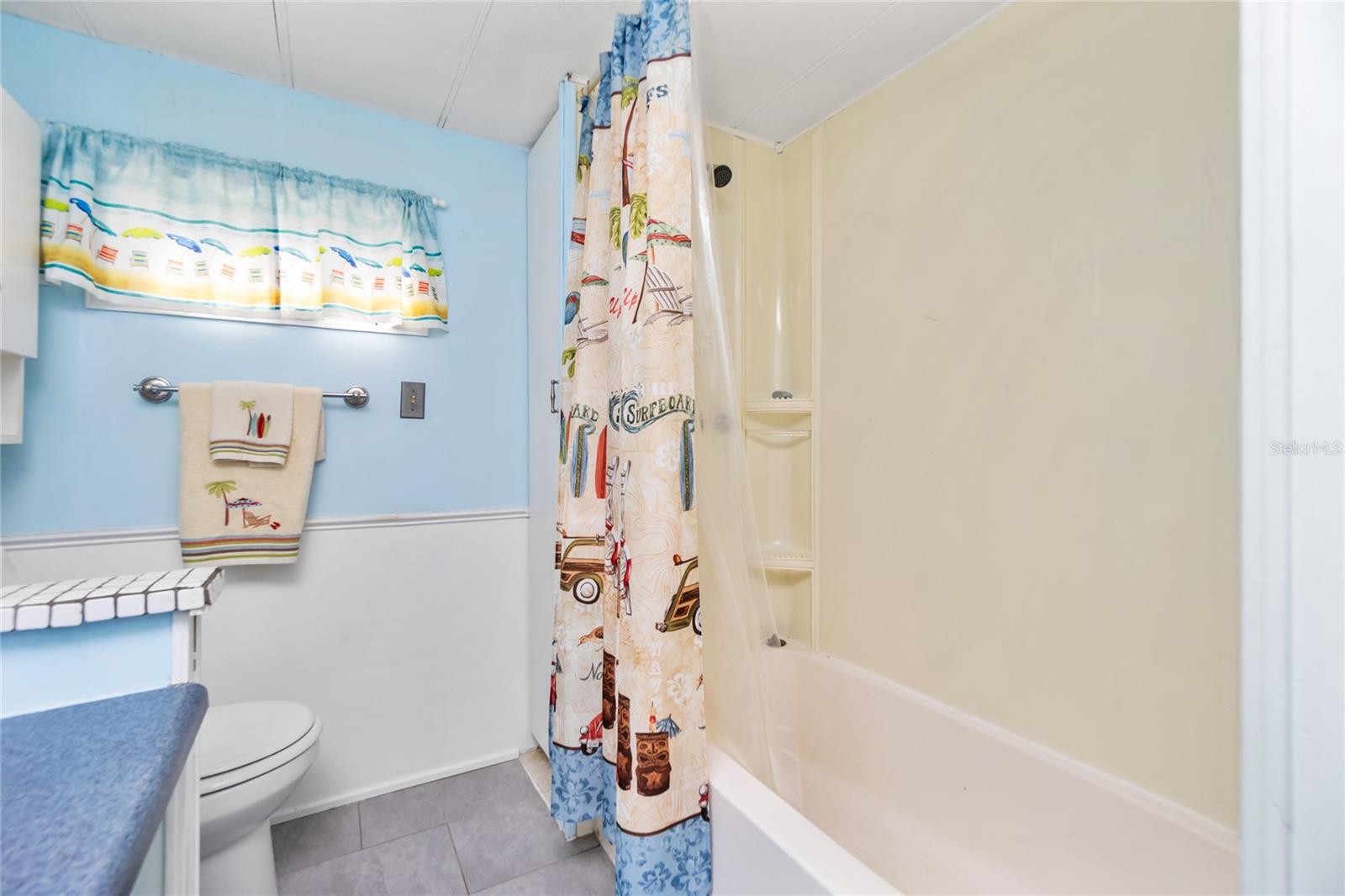 D6135614 Property Photo