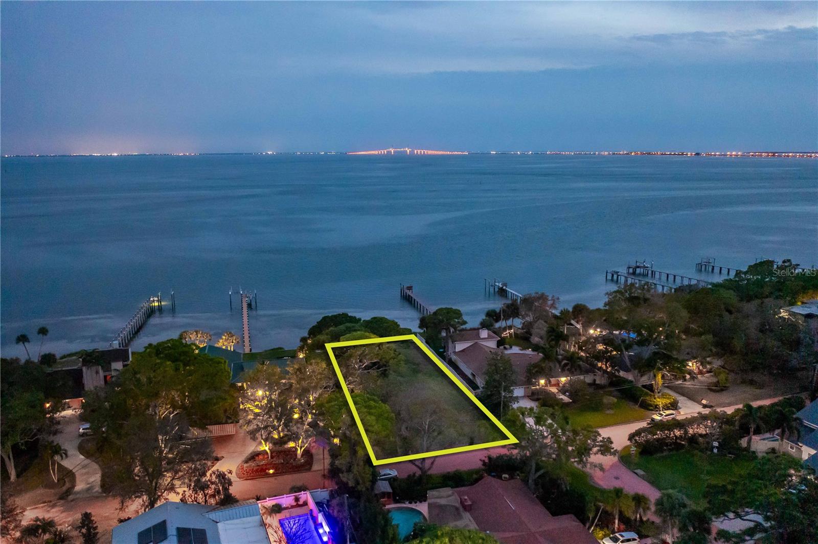 1060 FRIENDLY WAY S, ST PETERSBURG, FL, 33705