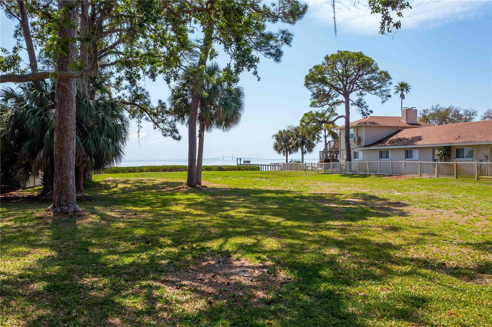 1060 FRIENDLY WAY S, ST PETERSBURG, FL, 33705