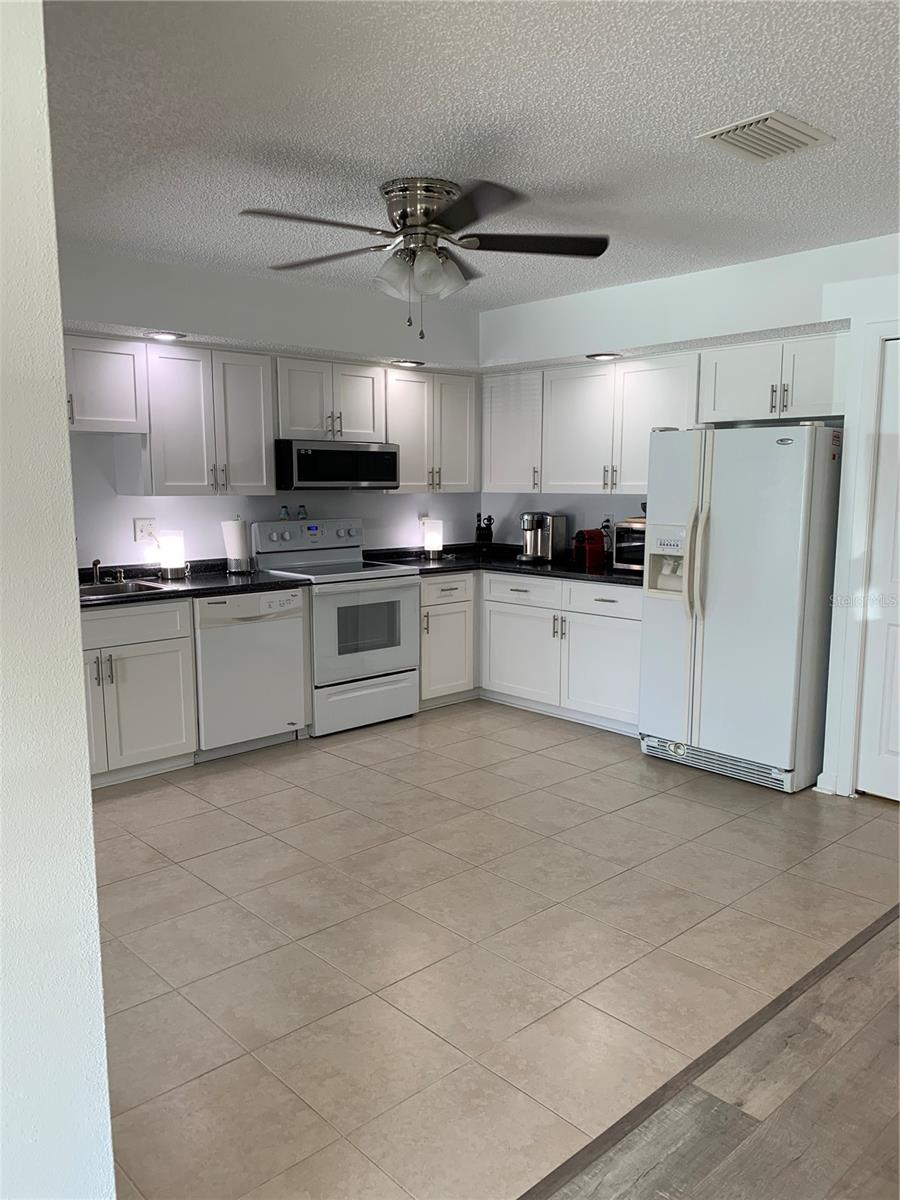 2101 SUNSET POINT RD #1302, CLEARWATER, FL, 33765
