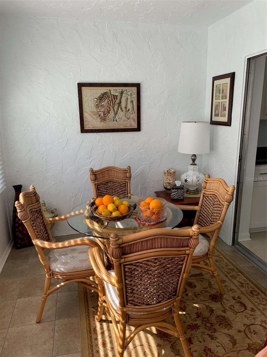 2101 SUNSET POINT RD #1302, CLEARWATER, FL, 33765