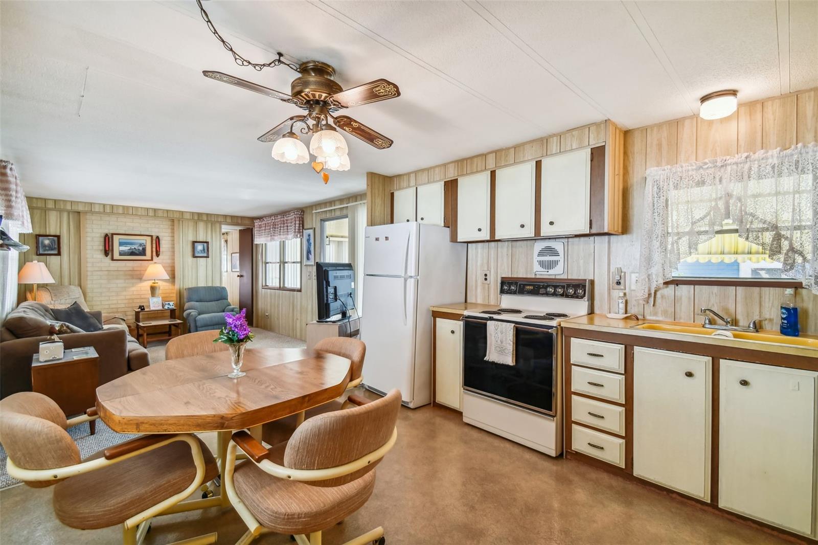 3983 GEYSER ST, DADE CITY, FL, 33523