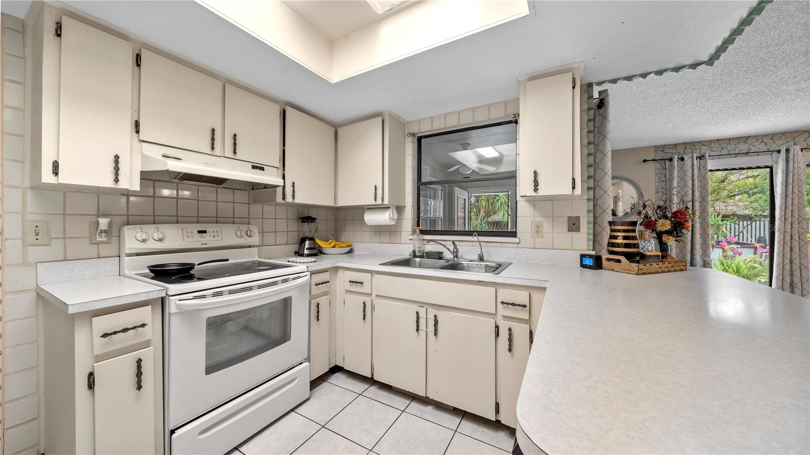 3194 DELTONA BLVD, SPRING HILL, FL, 34606