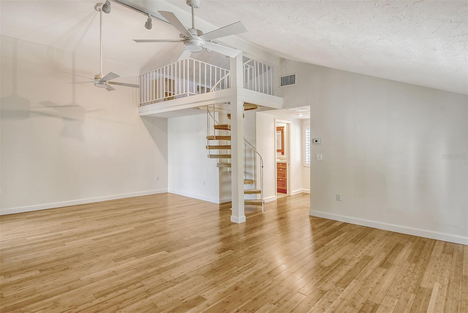 5422 SIESTA COVE DR, SARASOTA, FL, 34242