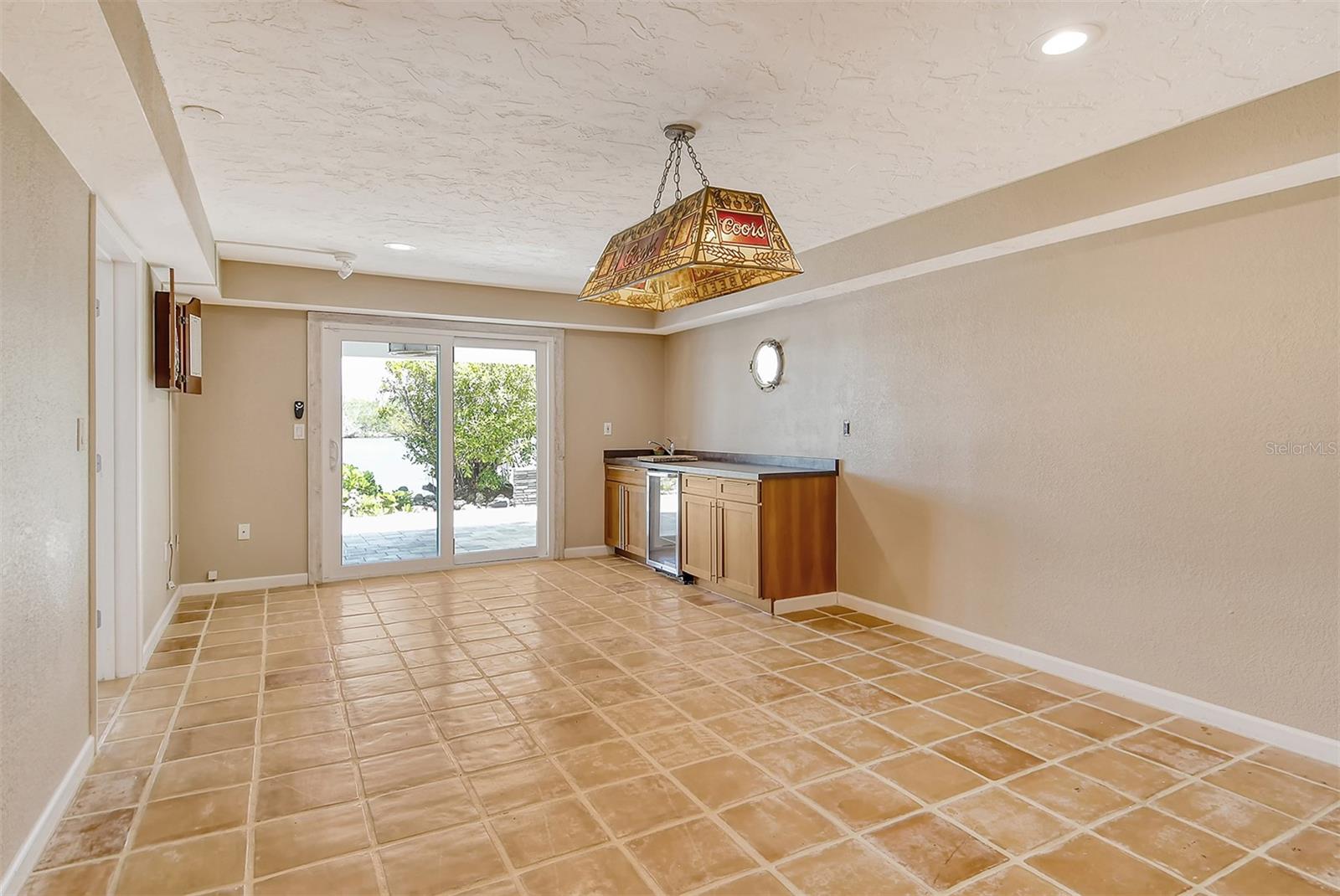 5422 SIESTA COVE DR, SARASOTA, FL, 34242