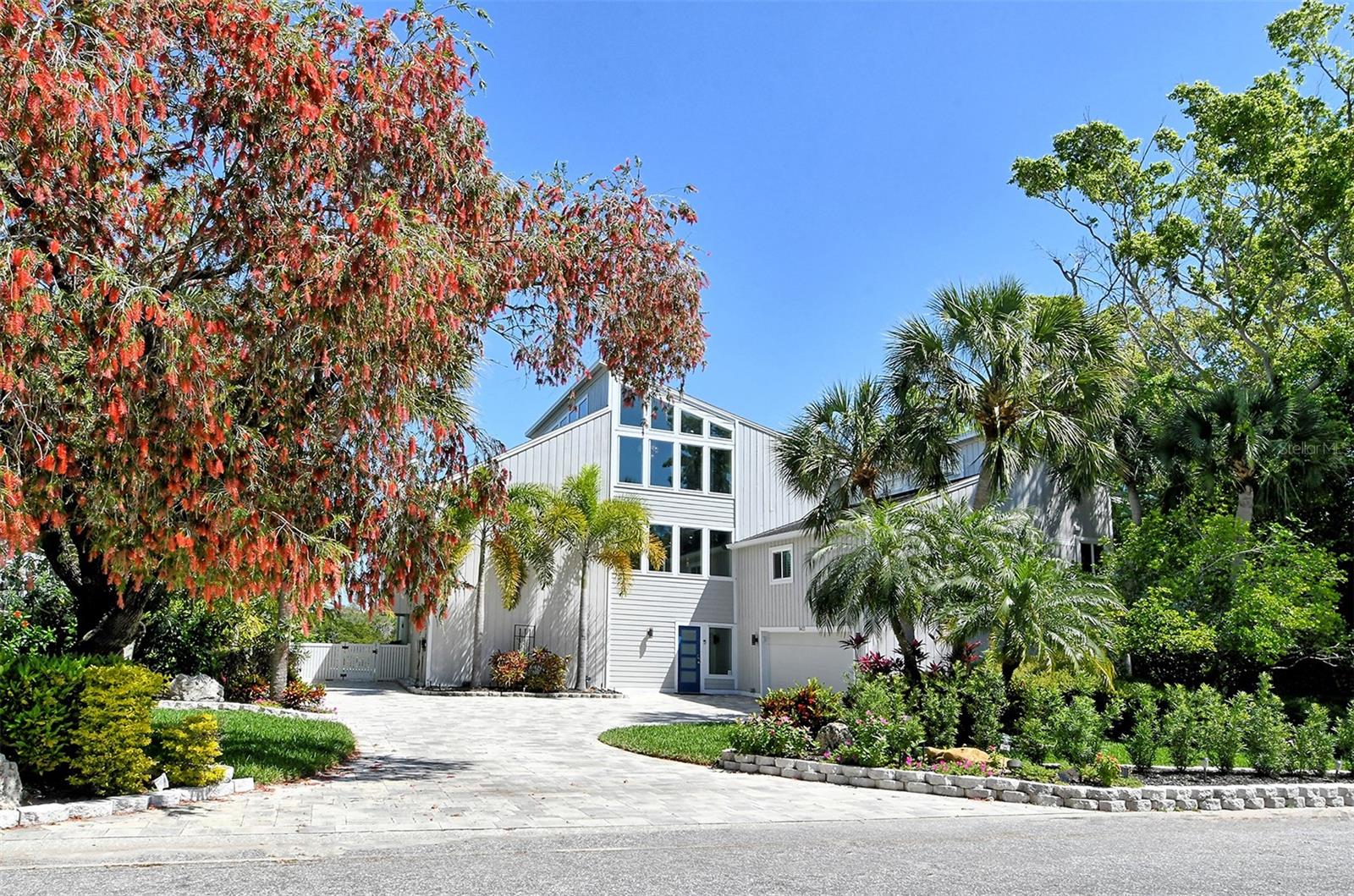 5422 SIESTA COVE DR, SARASOTA, FL, 34242