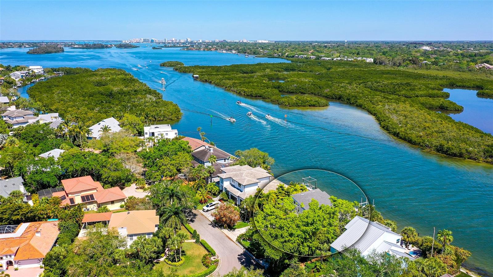 5422 SIESTA COVE DR, SARASOTA, FL, 34242