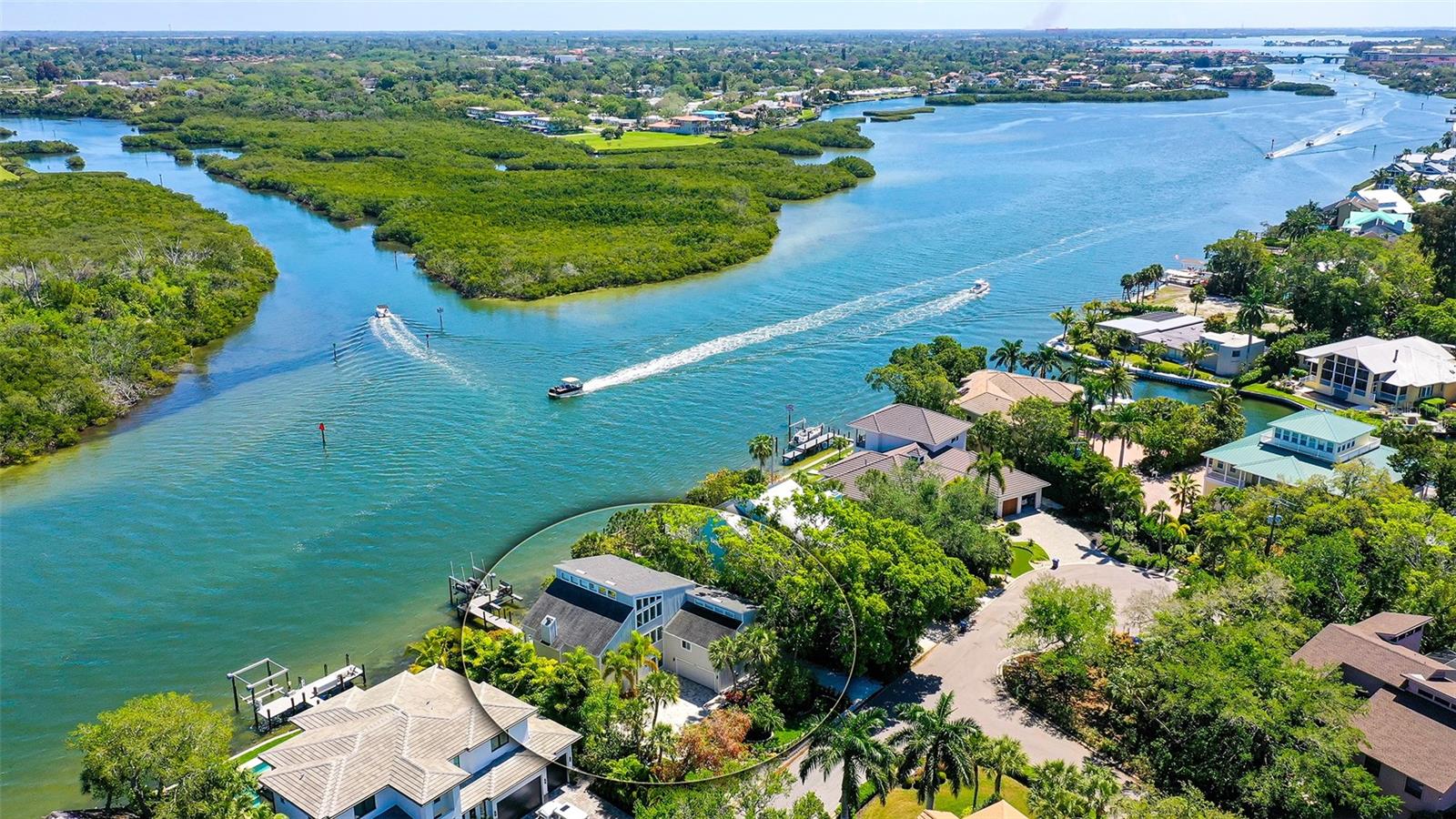 5422 SIESTA COVE DR, SARASOTA, FL, 34242