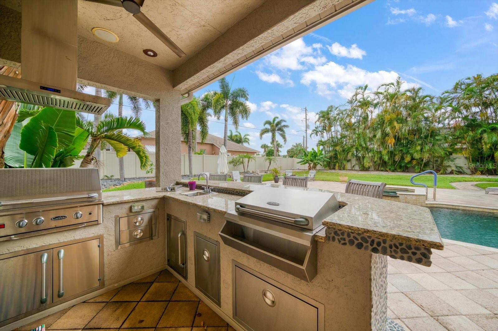 201 BLUFF VIEW DR, BELLEAIR BLUFFS, FL, 33770