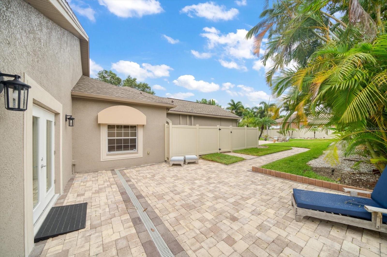201 BLUFF VIEW DR, BELLEAIR BLUFFS, FL, 33770