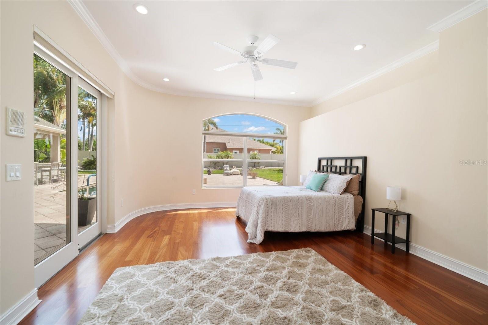 201 BLUFF VIEW DR, BELLEAIR BLUFFS, FL, 33770