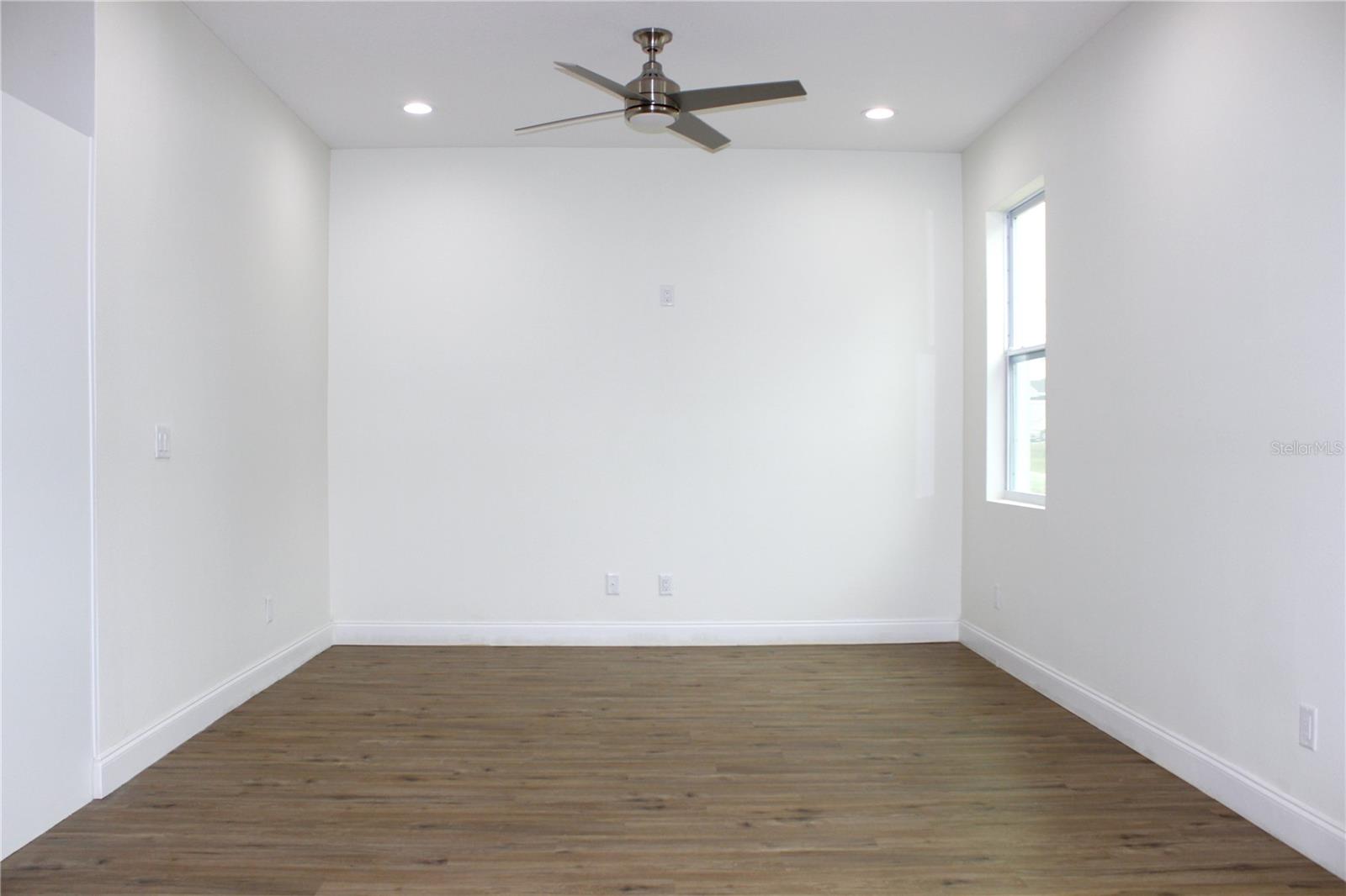 3708 WIGGINS LEAF ST, TAMPA, FL, 33619