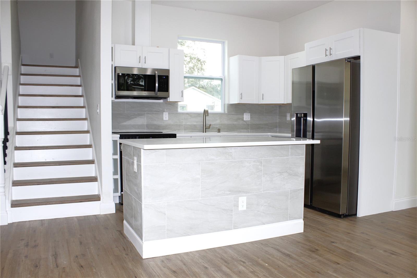 3708 WIGGINS LEAF ST, TAMPA, FL, 33619