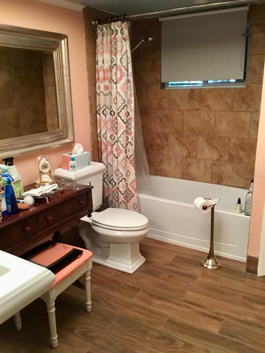 5051 GREEN BLVD, NAPLES, FL, 34116