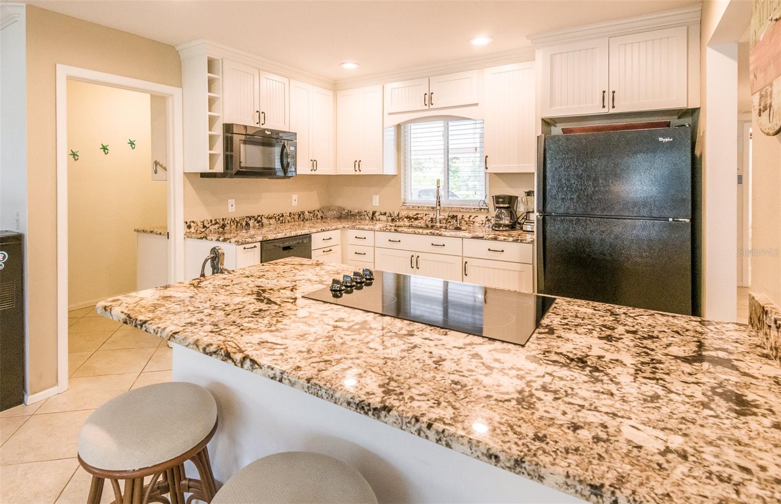 1900 BENJAMIN FRANKLIN DR #VILLA3, SARASOTA, FL, 34236