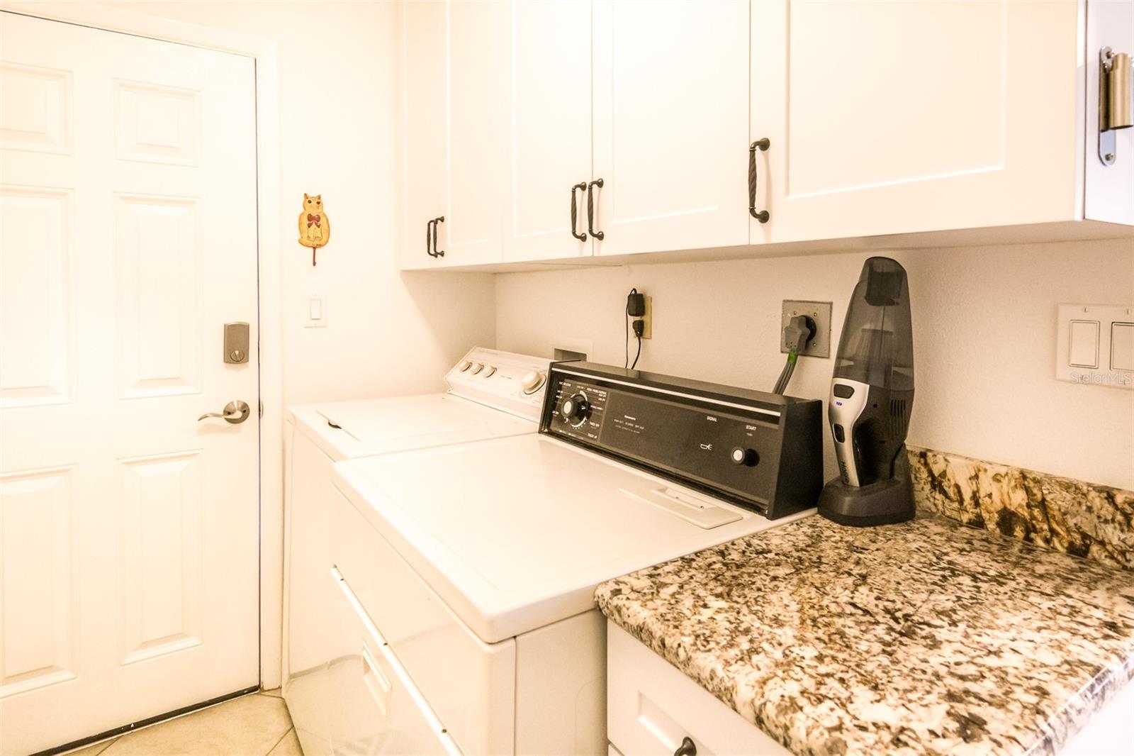 1900 BENJAMIN FRANKLIN DR #VILLA3, SARASOTA, FL, 34236