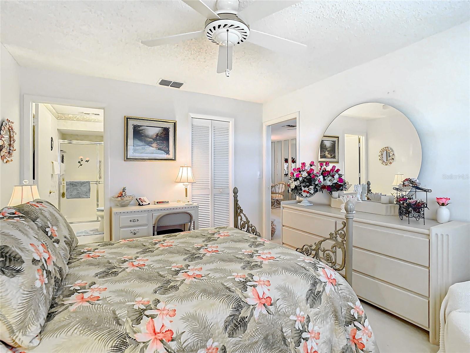 2460 NORTHSIDE DR #1002, CLEARWATER, FL, 33761