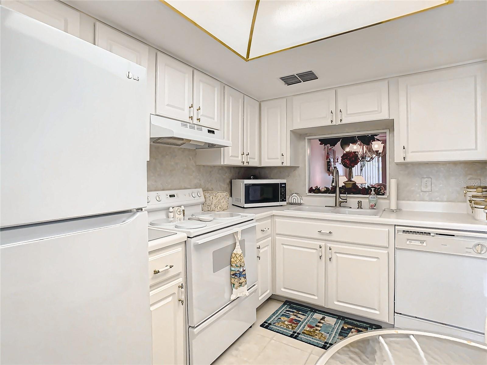 2460 NORTHSIDE DR #1002, CLEARWATER, FL, 33761