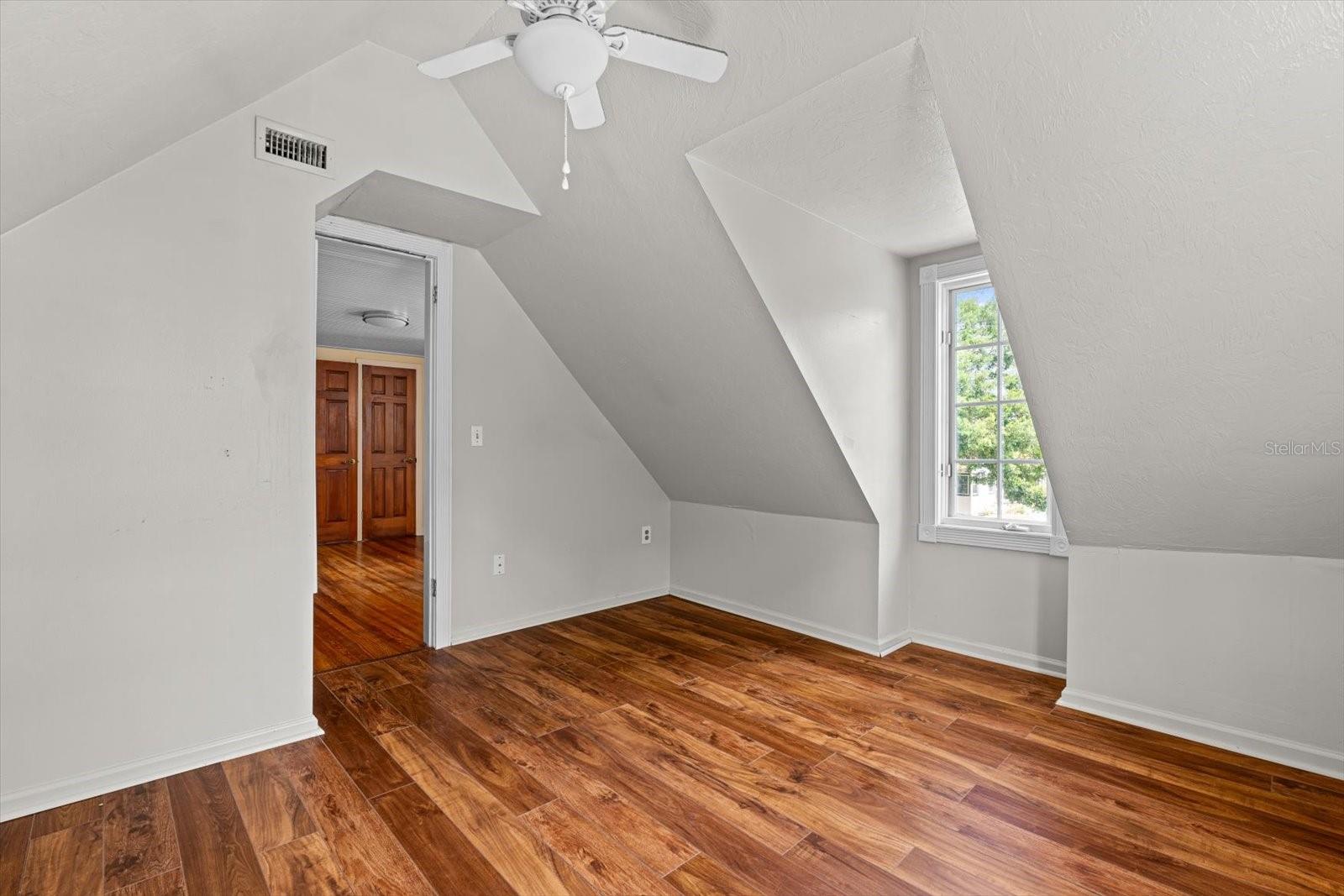 7754 WESTMORELAND DR, SARASOTA, FL, 34243