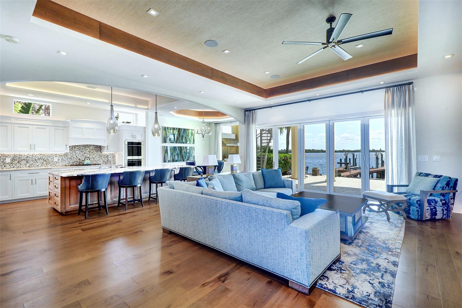 U8235325 Property Photo