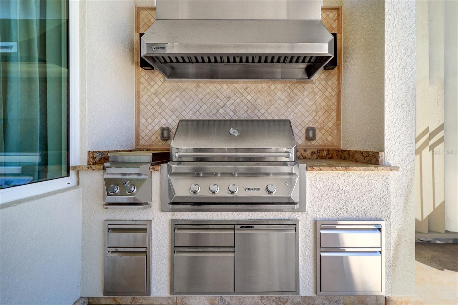 U8235325 Property Photo