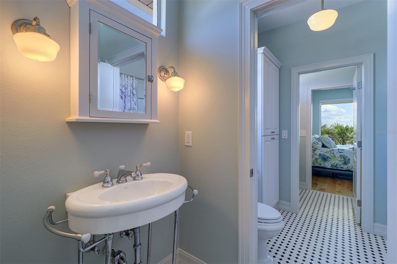 U8235325 Property Photo