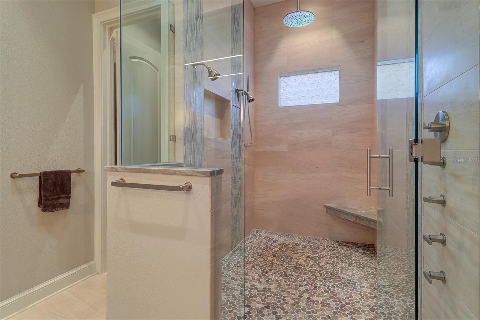 U8235325 Property Photo