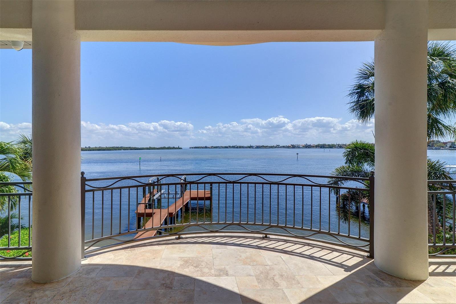 U8235325 Property Photo