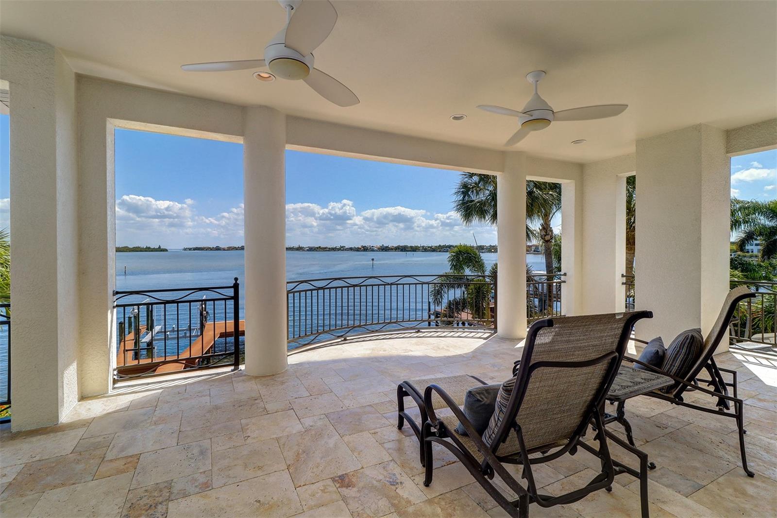 U8235325 Property Photo