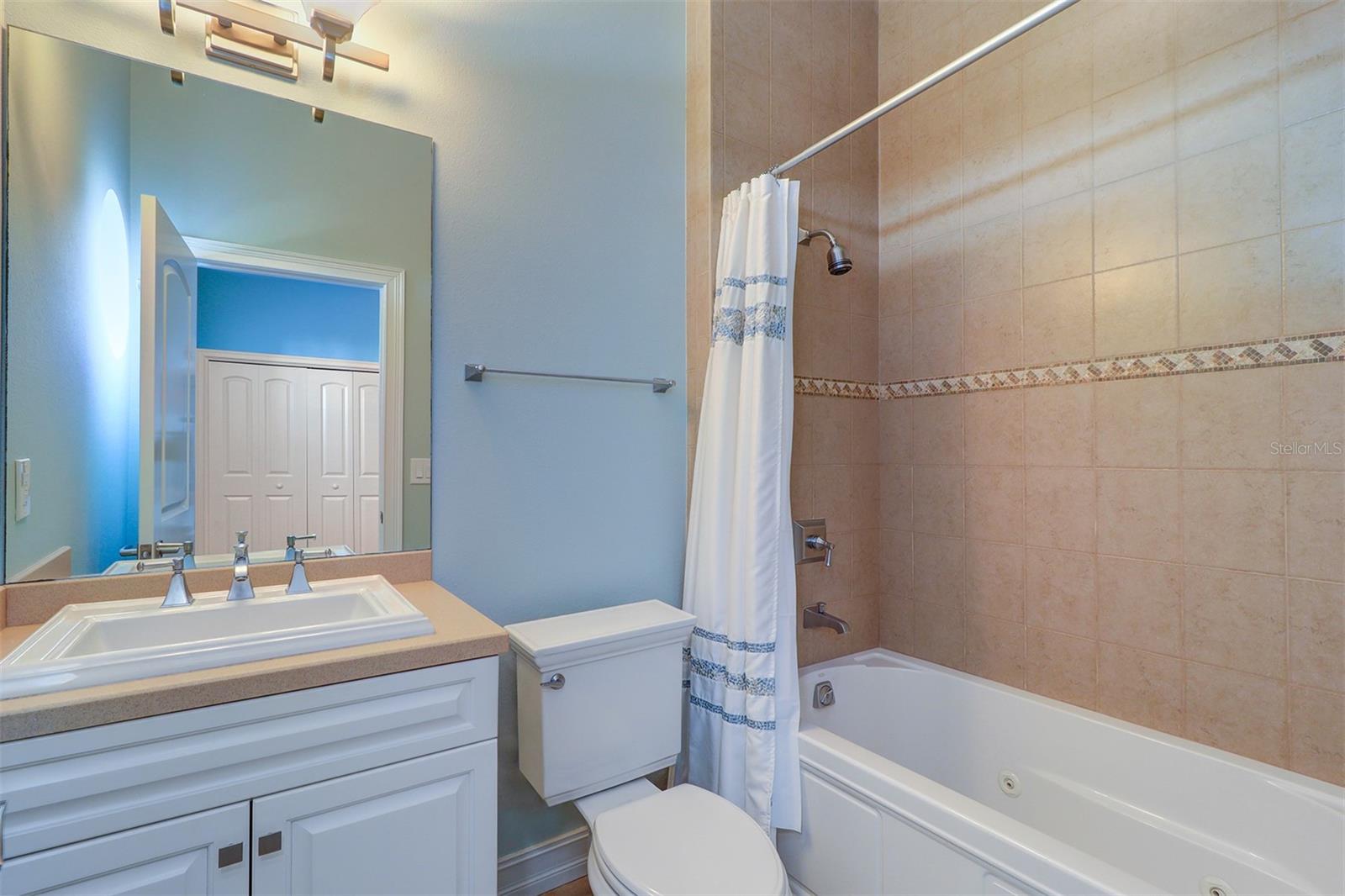 U8235325 Property Photo