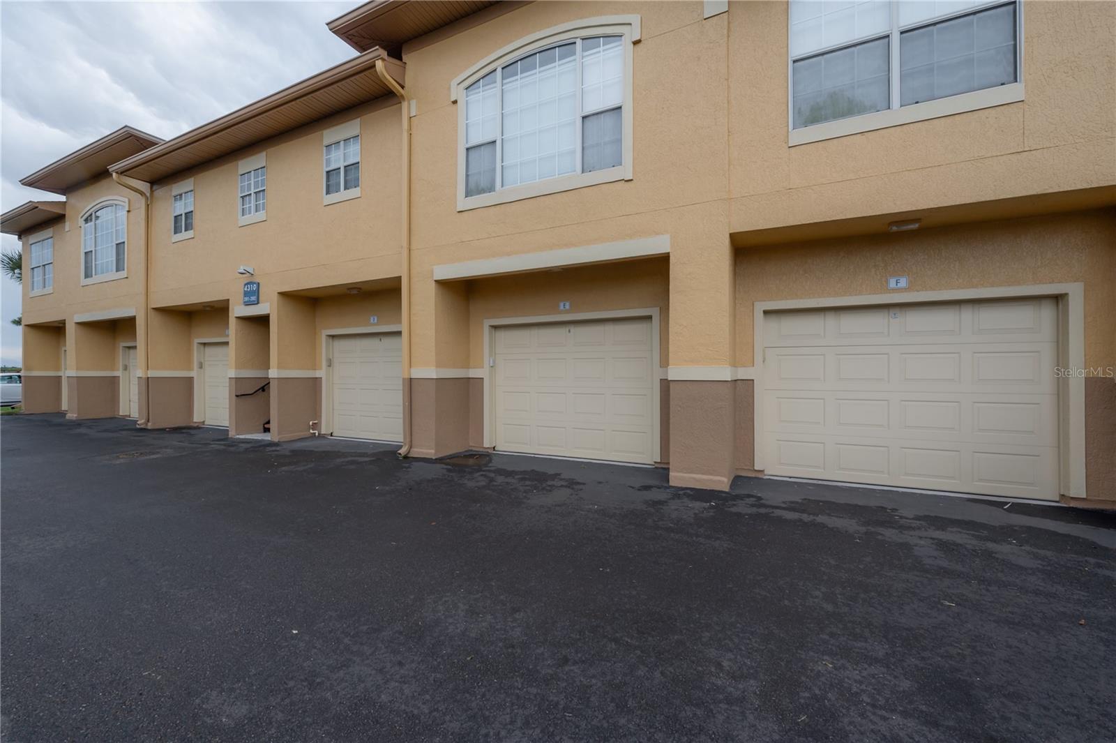 4306 BAYSIDE VILLAGE DR #204, TAMPA, FL, 33615