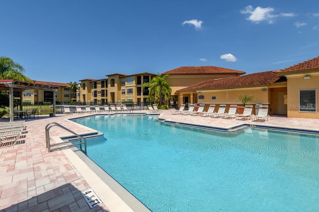 4306 BAYSIDE VILLAGE DR #204, TAMPA, FL, 33615