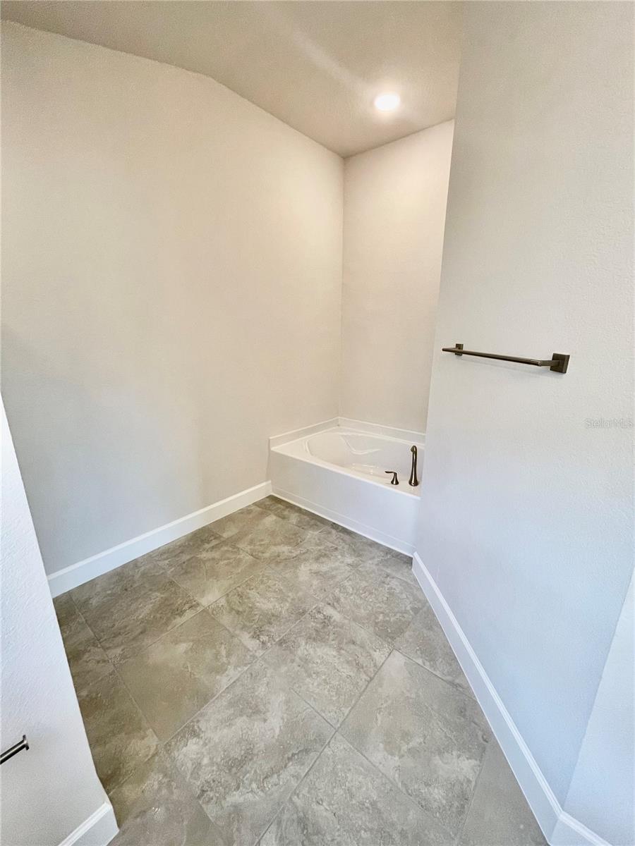 530 TANARO LN, HAINES CITY, FL, 33844