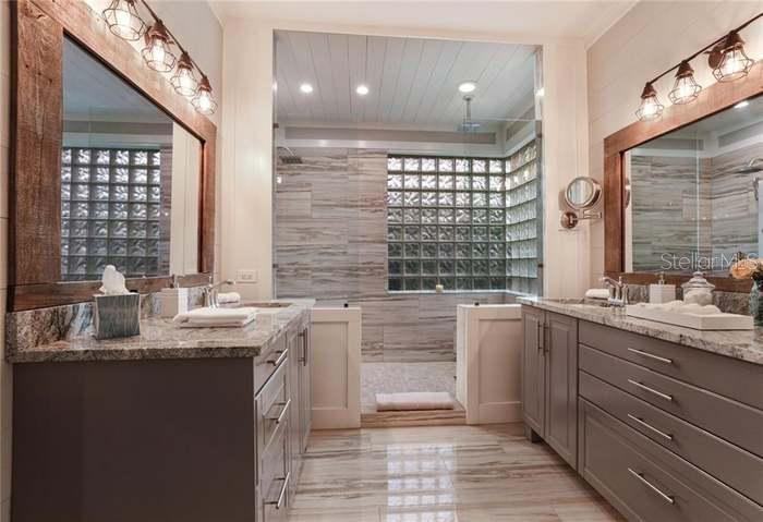 6119 9TH AVENUE CIR NE, BRADENTON, FL, 34212
