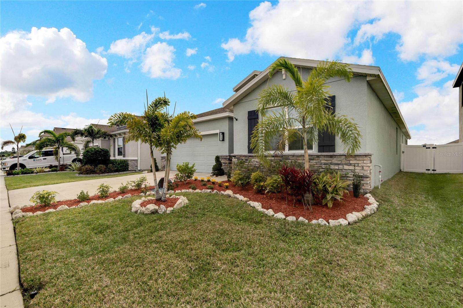 582 8TH ST NW, RUSKIN, FL, 33570