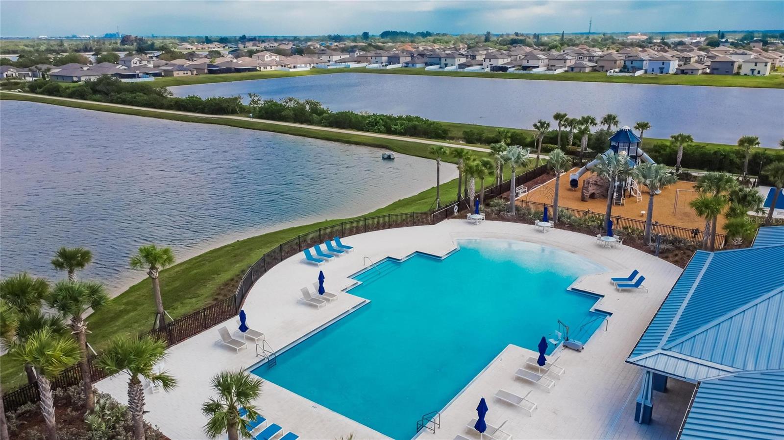 582 8TH ST NW, RUSKIN, FL, 33570