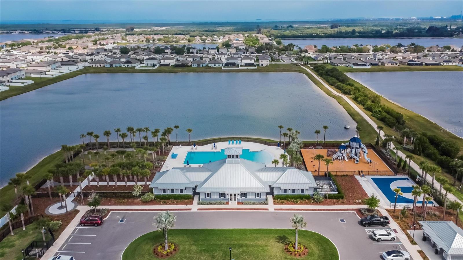 582 8TH ST NW, RUSKIN, FL, 33570