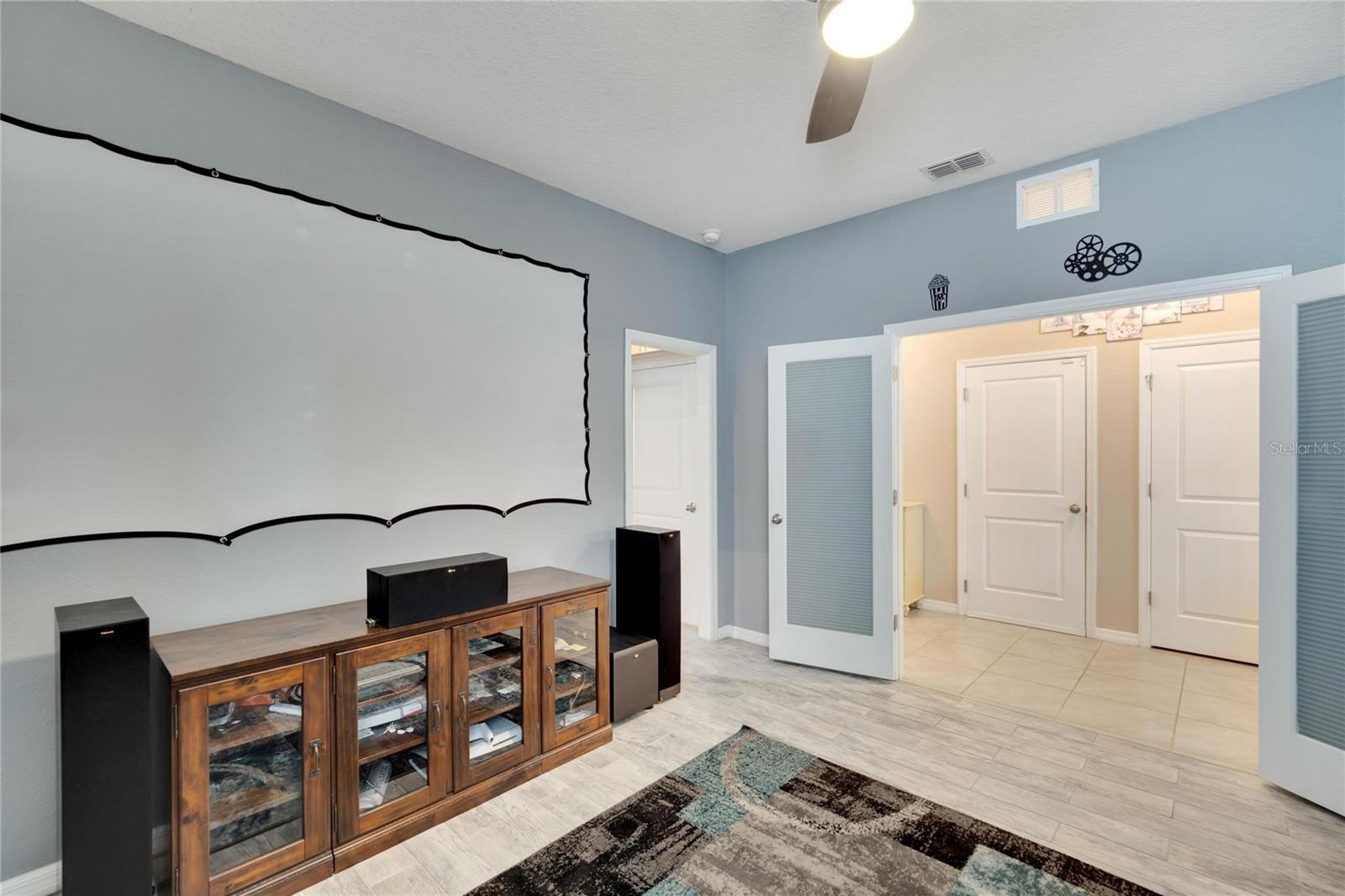 582 8TH ST NW, RUSKIN, FL, 33570